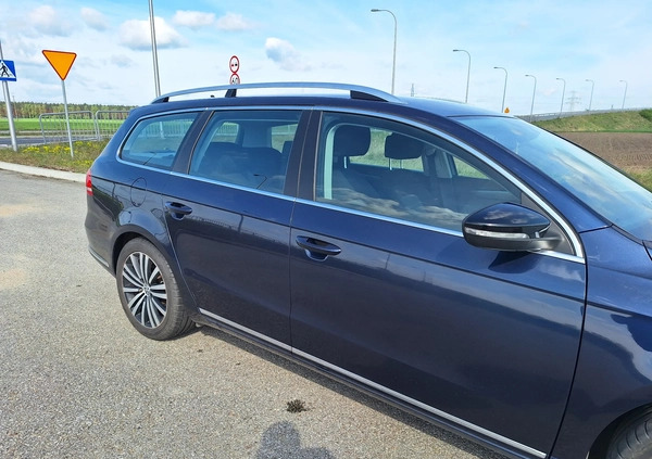 Volkswagen Passat cena 35500 przebieg: 250000, rok produkcji 2014 z Skórcz małe 172